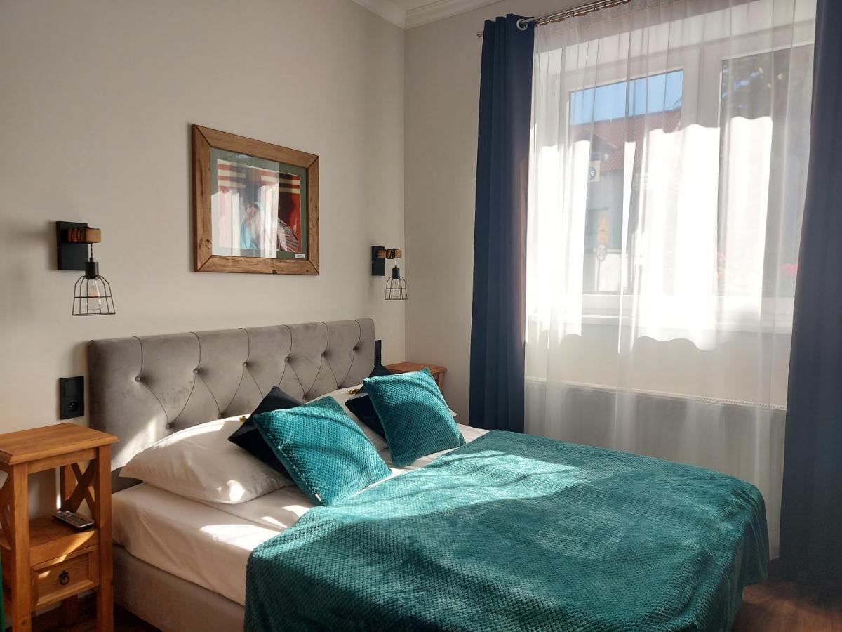 4 Strony Swiata Pokoje I Apartamenty Dzwirzyno Bagian luar foto