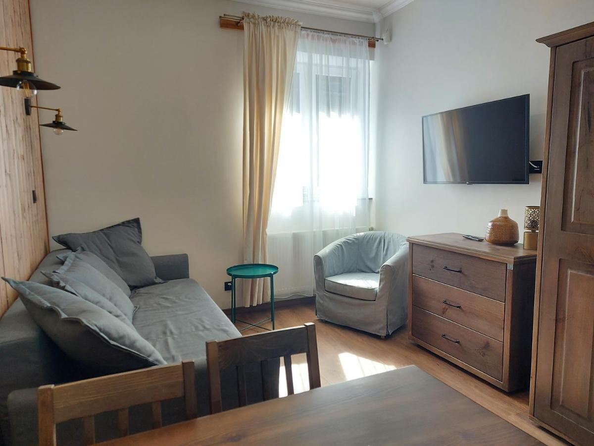 4 Strony Swiata Pokoje I Apartamenty Dzwirzyno Bagian luar foto
