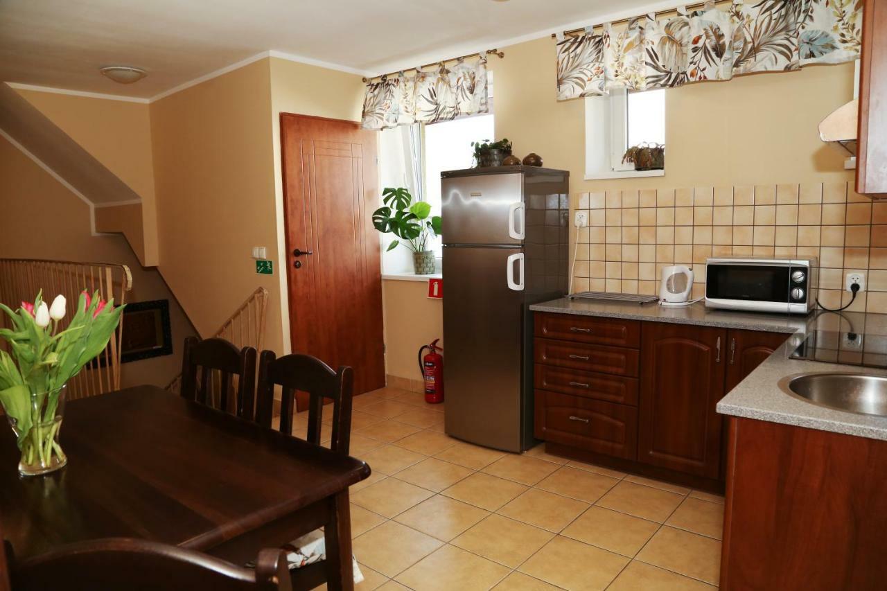 4 Strony Swiata Pokoje I Apartamenty Dzwirzyno Bagian luar foto