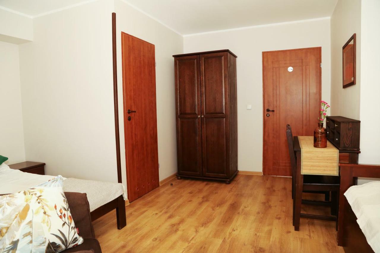 4 Strony Swiata Pokoje I Apartamenty Dzwirzyno Bagian luar foto