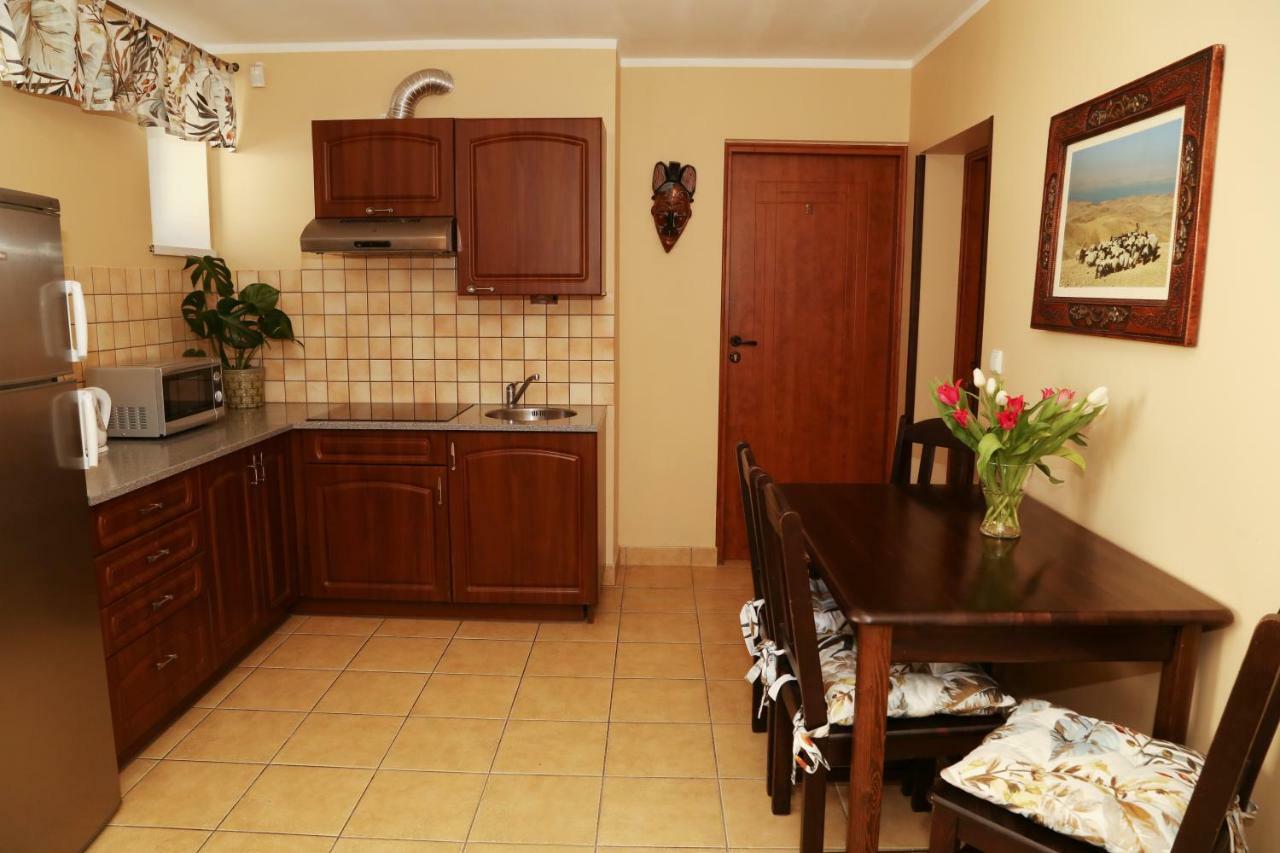 4 Strony Swiata Pokoje I Apartamenty Dzwirzyno Bagian luar foto