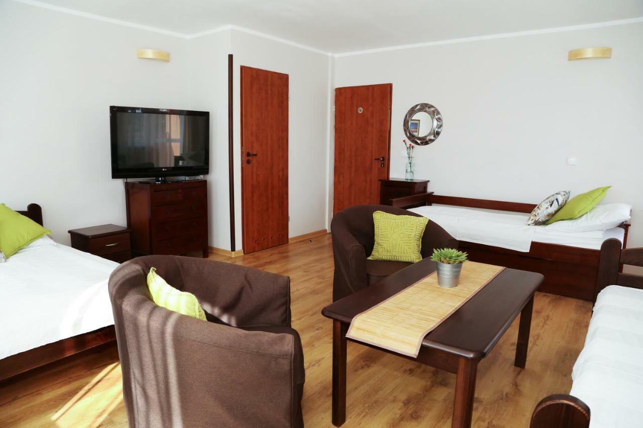 4 Strony Swiata Pokoje I Apartamenty Dzwirzyno Bagian luar foto