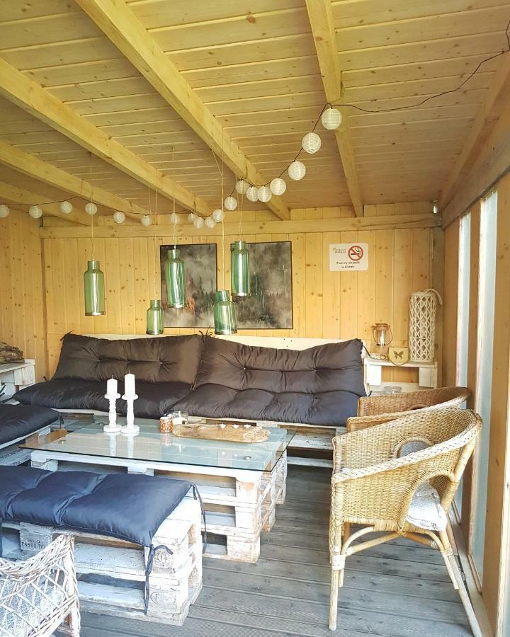 4 Strony Swiata Pokoje I Apartamenty Dzwirzyno Bagian luar foto